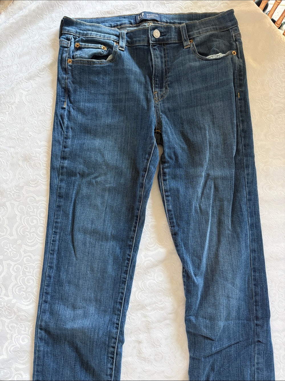 GAP Women's Straight-Leg Jeans in Medium Blue Wash